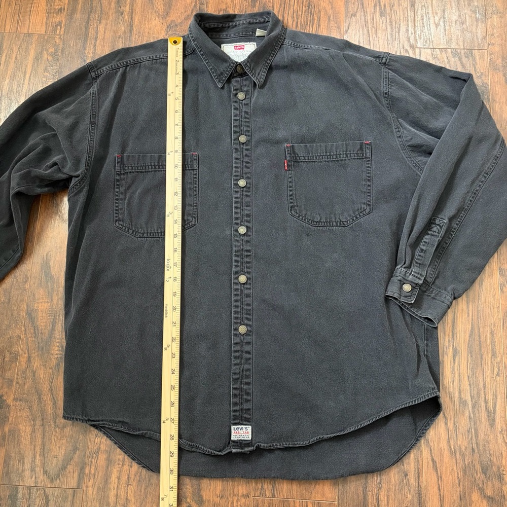 90s Vintage Levi’s Black Denim Button Down Shirt - Picture 8 of 12